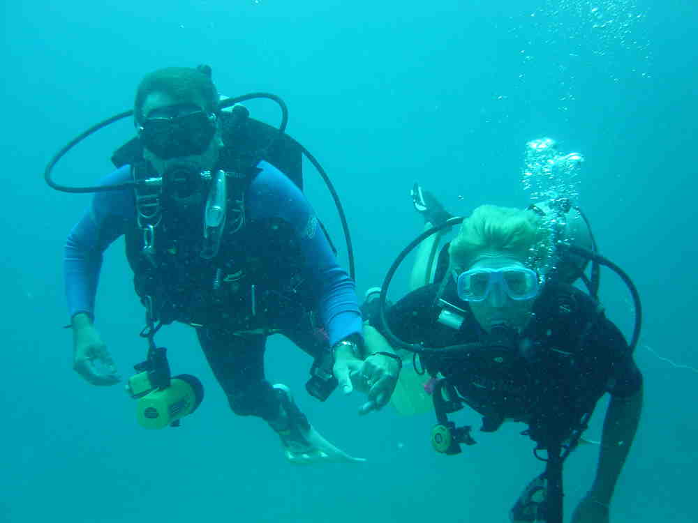 Discover Scuba Diving with your Phuket dash Scuba instructor by your side.